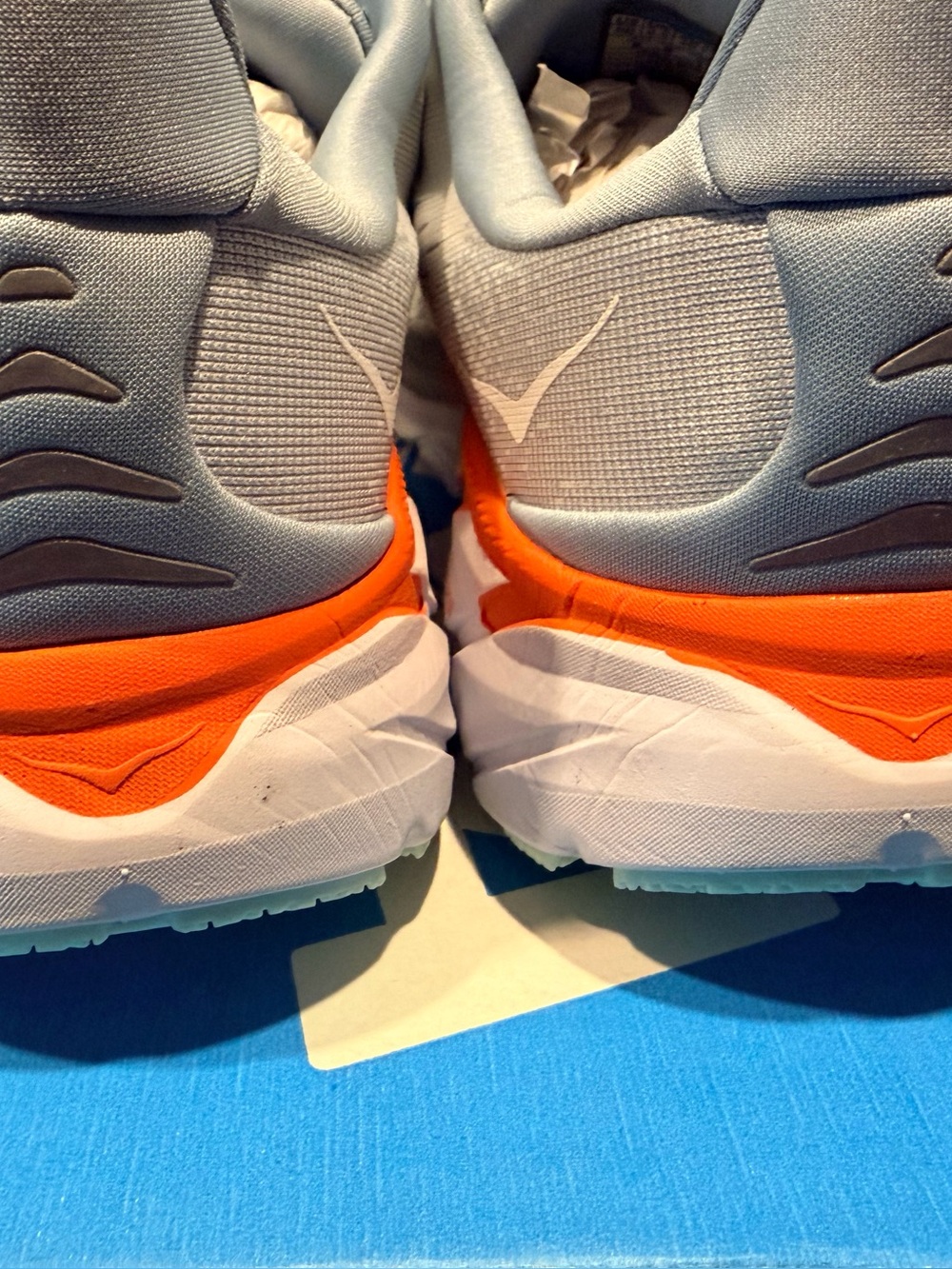 Hoka one Clifton 8 size 8 brand new in box - Picture 2 of 7